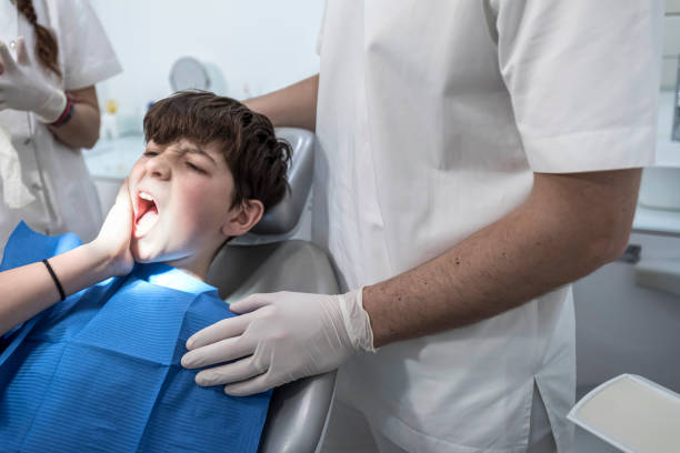 Best Broken or Cracked Tooth Emergency Dentist in Malibu, CA
